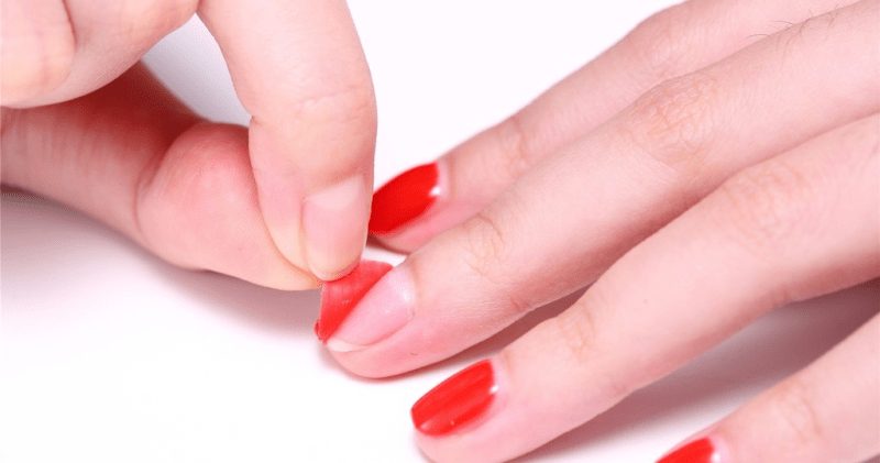 Кому нельзя пользоваться гель-лаком и почему?