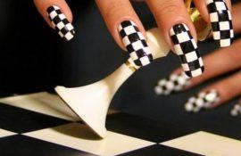 How to do a chess manicure