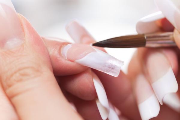 Rodzaj akrylu do przedłużania paznokci