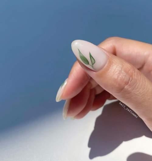 Веточки на ногтях: новинки маникюра 2022, дизайн на фото
