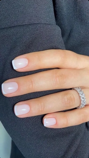 7 модных цветов лака для ногтей, которые никогда не выйдут из моды