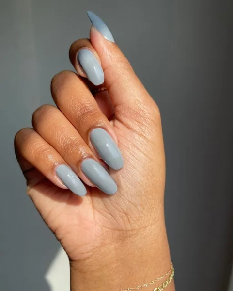 7 модных цветов лака для ногтей, которые никогда не выйдут из моды