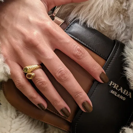 7 модных цветов лака для ногтей, которые никогда не выйдут из моды