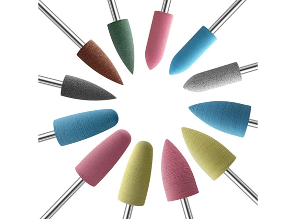 Маникюрный нож: виды и применение