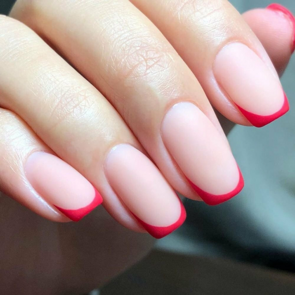 Красный французский маникюр. Красный французский маникюр — самый яркий тренд 2024 года