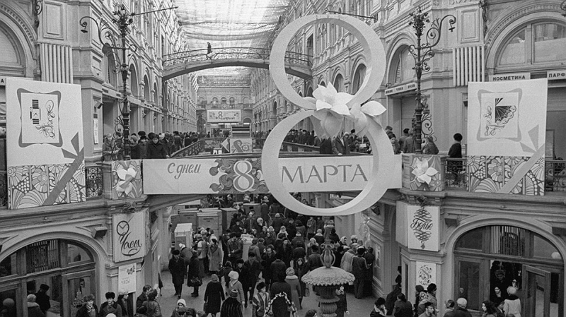 Нейл-арт на 8 марта 2025 года: тренды и идеи