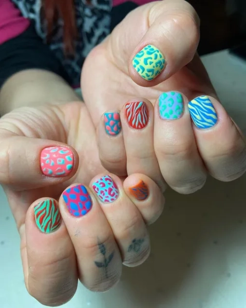 креативный маникюр на короткие ногти