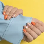 «Чистый» маникюр: 5 самых нежных весенних трендов, которые легко повторить дома